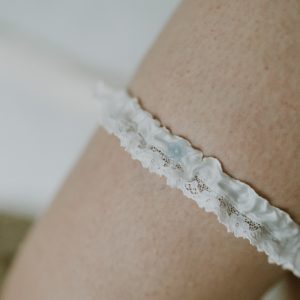Hannah lace garter